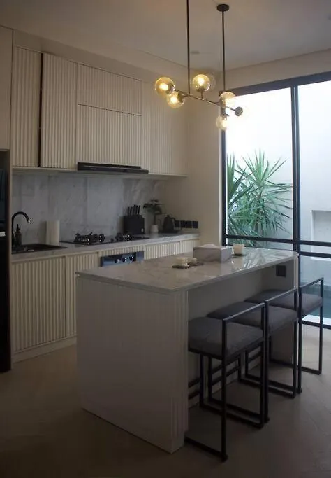 The Carter Townhouse Villa Canggu   Canggu (Bali)
